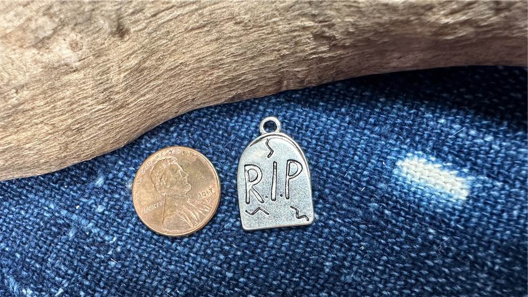Fine Pewter Charm/Pendant - 22mm x 15mm - Tombstone RIP