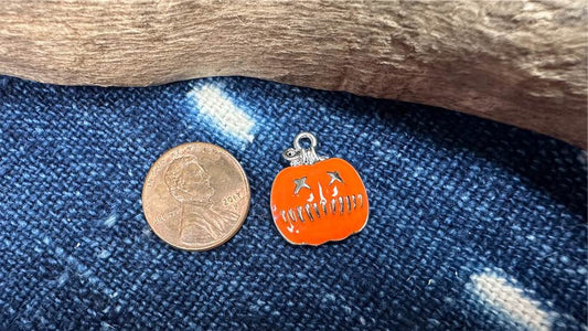 Fine Pewter Charm/Pendant - 21mm x 17mm - Enameled Jack-o-Lantern