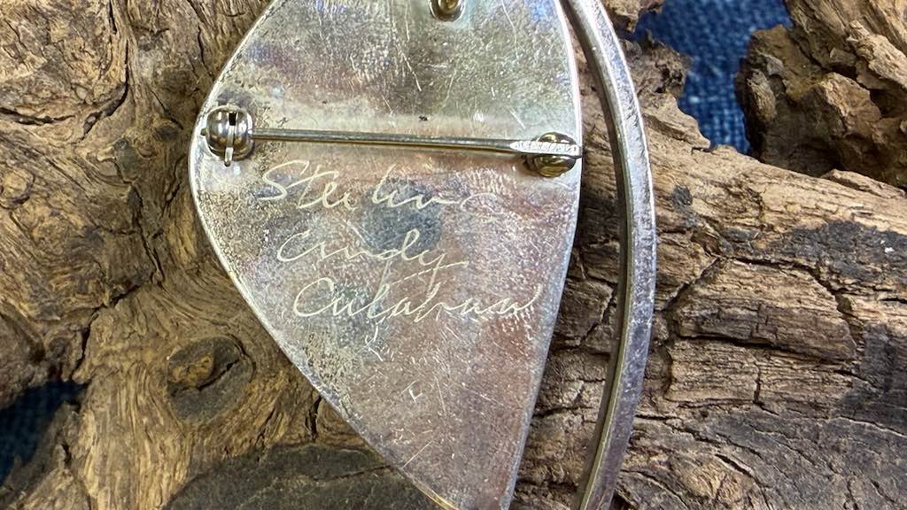 Vintage Sterling Silver Pendant / Pin