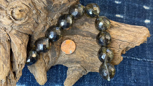 Vintage Czech Glass Bead Strand - Faceted Rounds - 19mm - 8"