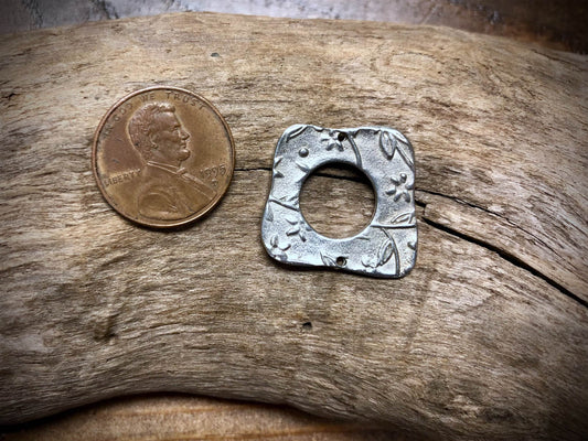 Dorabeth Designs Square Flower Link - Bright