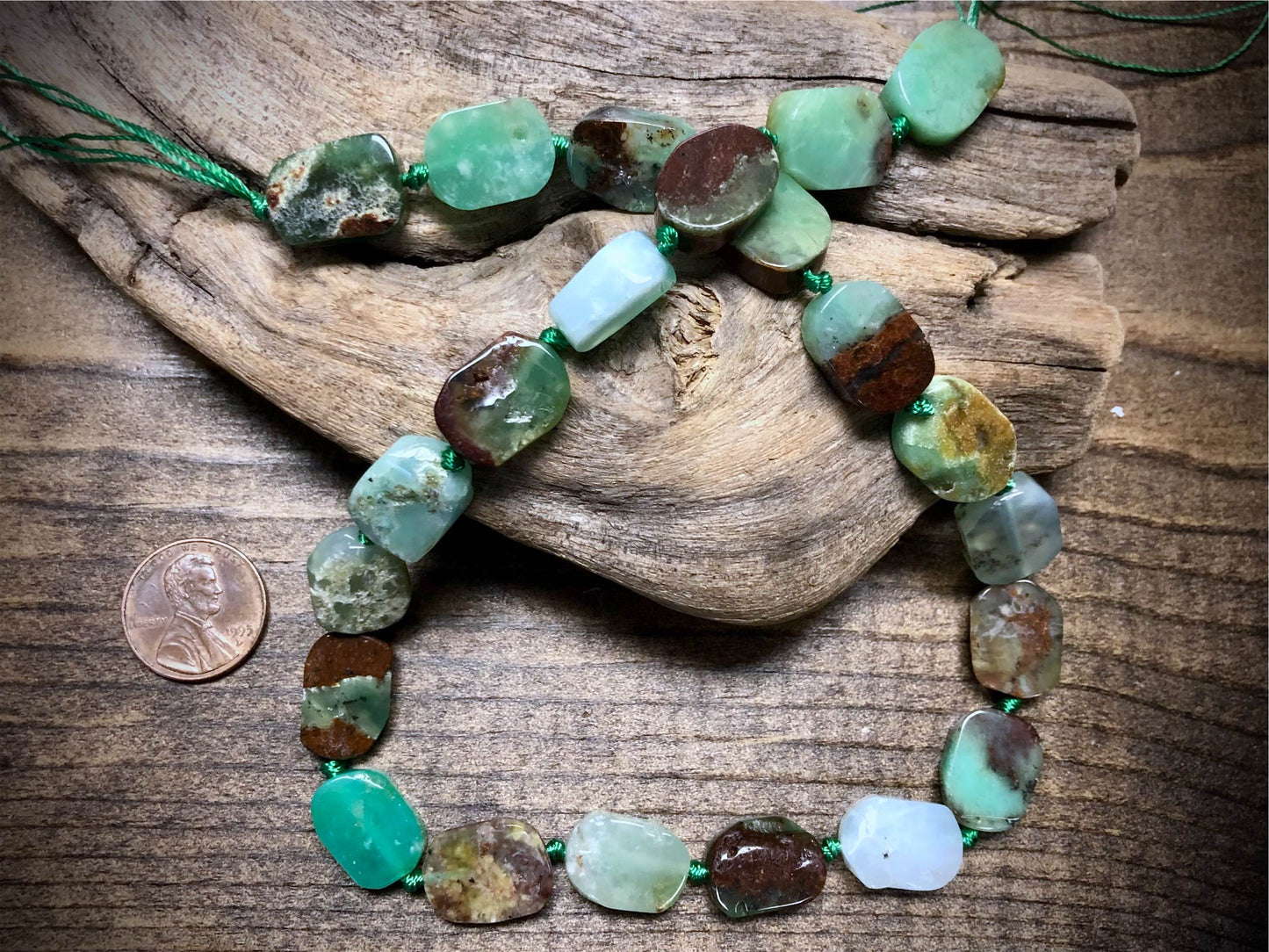 AA Chrysoprase Smooth Rounded Rectangle Bead Strand - 16mm x 12mm - 16"