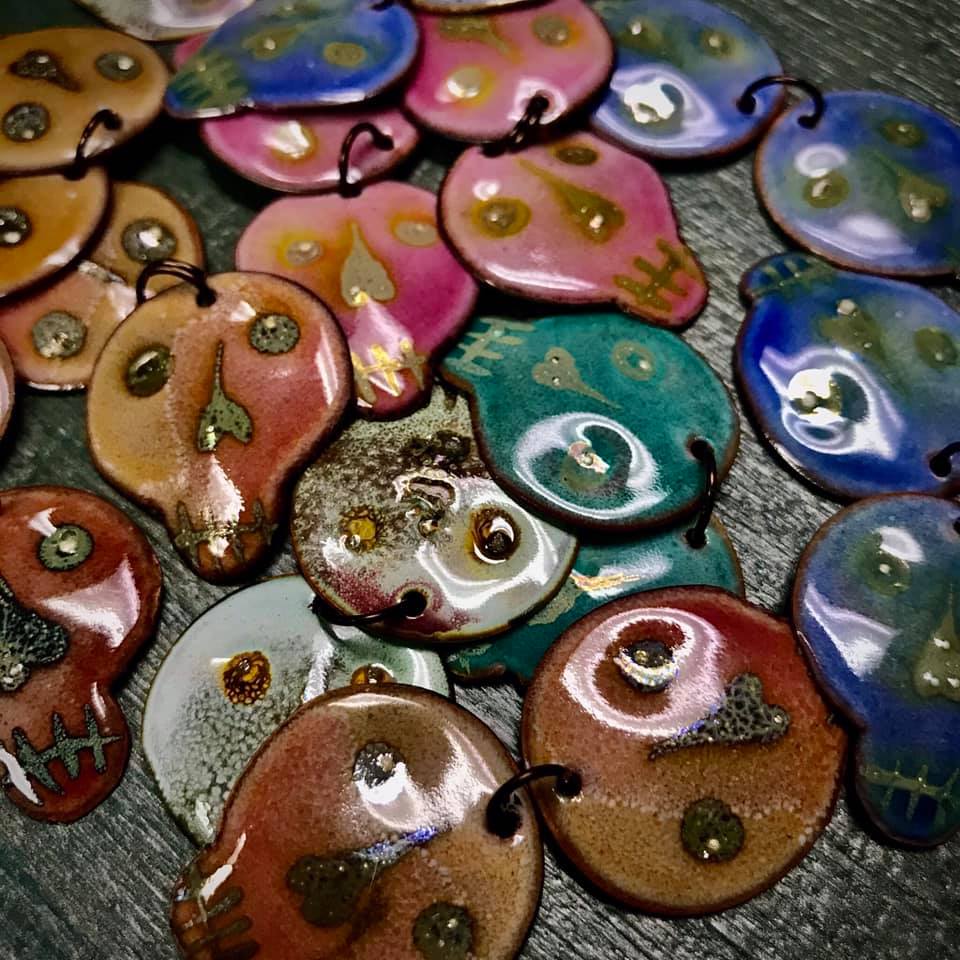 Anne Gardanne Enameled Skull Set - 3170