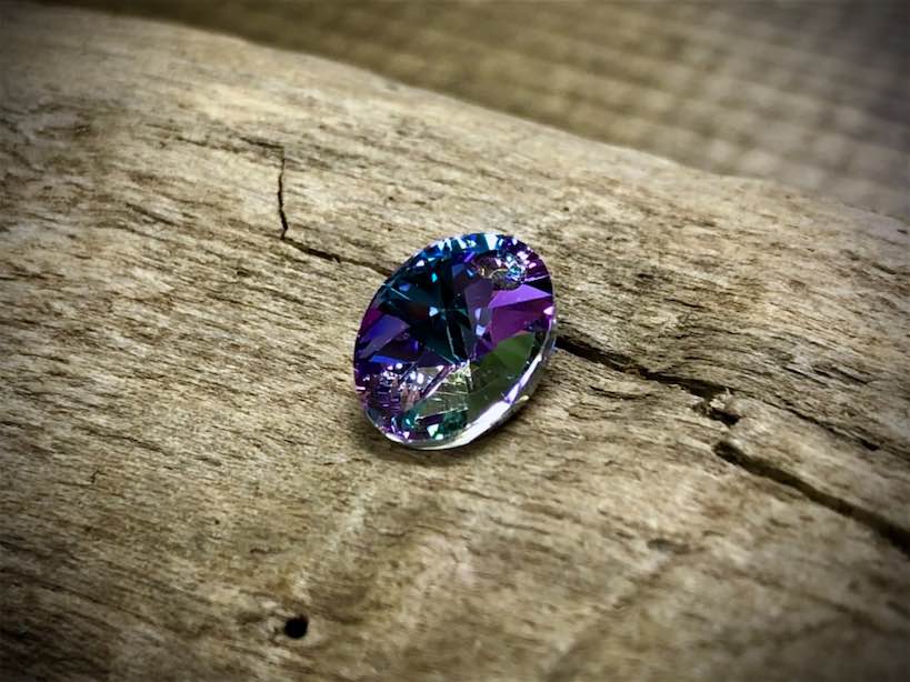 European Crystal Faceted Xilion Oval Pendant - Lavender Ombre