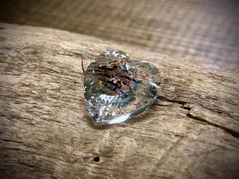 European Crystal Faceted Xilion Heart Pendant - White Patina