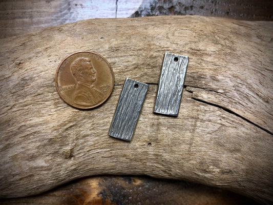 Dorabeth Designs Wavy Lines Pendant Drop Pair - Antiqued