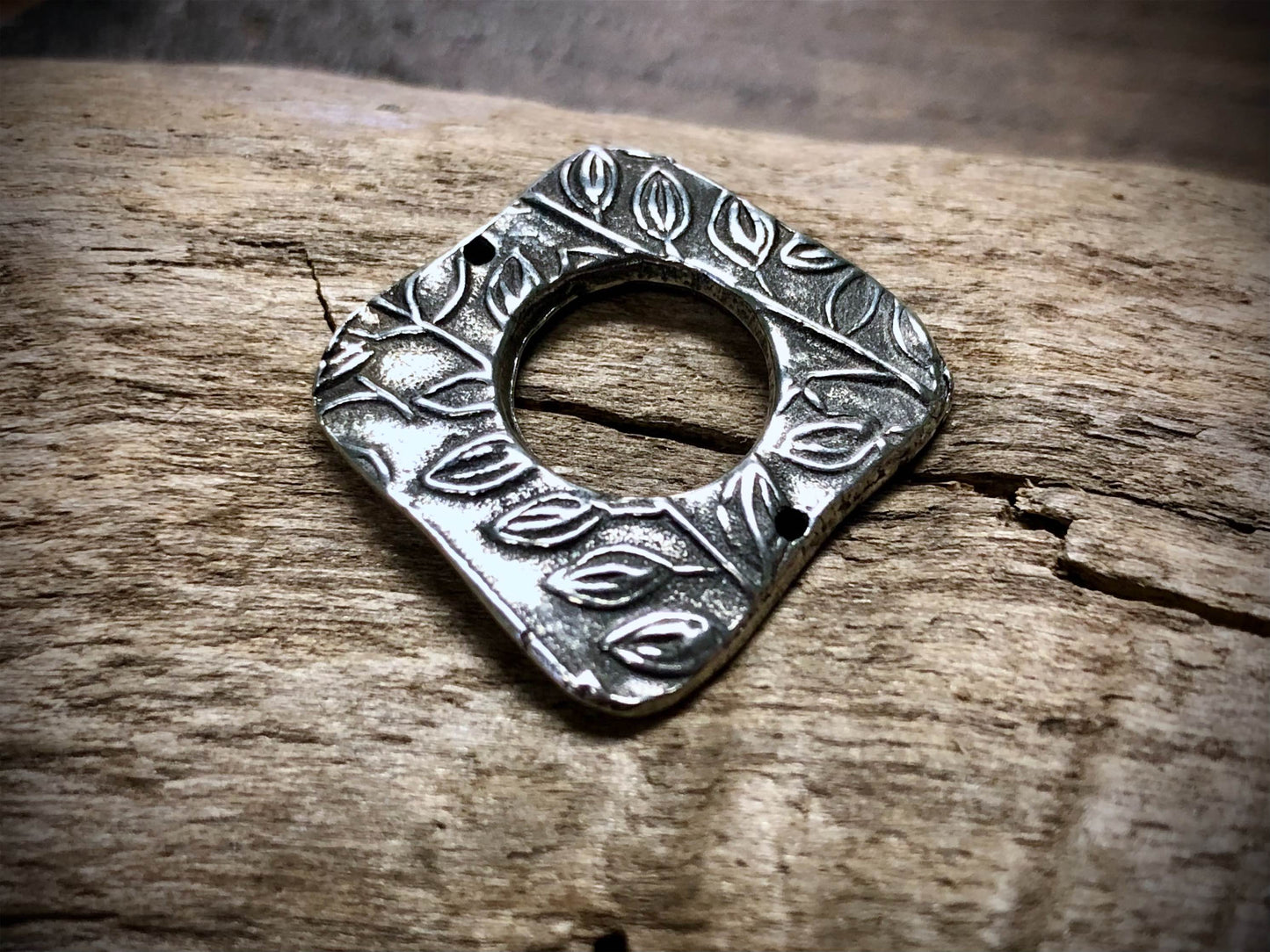 Dorabeth Designs Square Flower Link - Antiqued