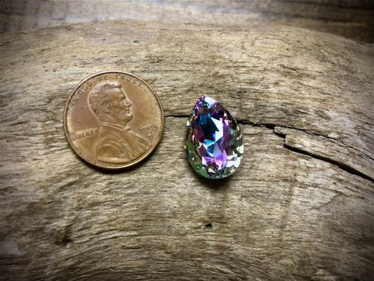 European Crystal Faceted Pear Pendant - Lavender Ombre