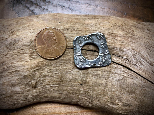 Dorabeth Designs Square Flower Link - Antiqued