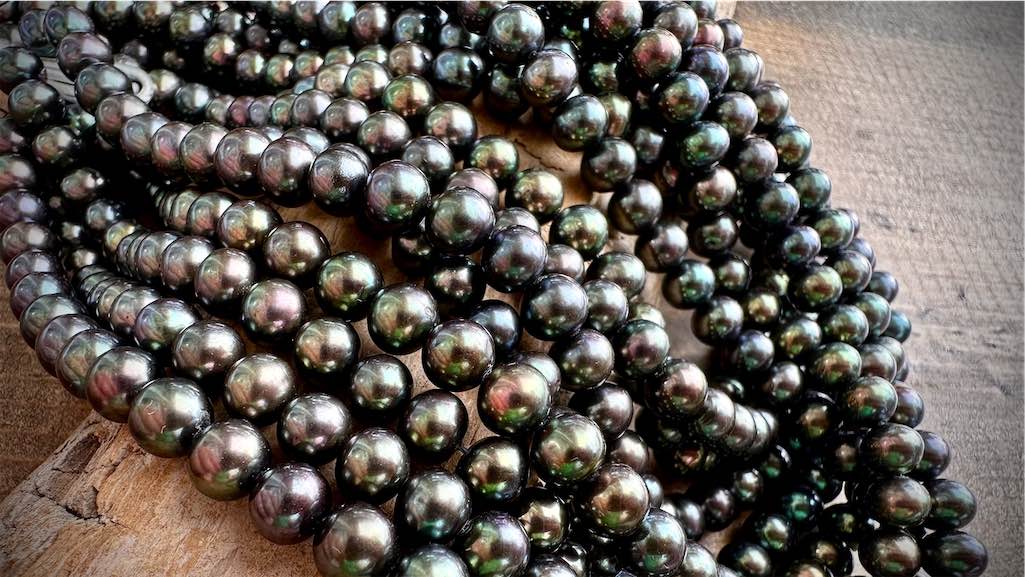 Freshwater Pearls - Peacock - 6mm - 16"