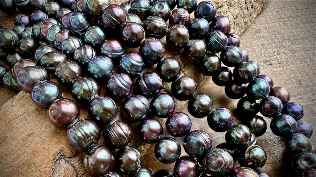 Freshwater Pearls - Ringed Peacock - 12mm - 36"