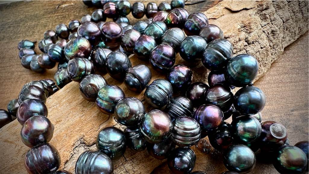 Freshwater Pearls - Ringed Peacock - 12mm - 28"