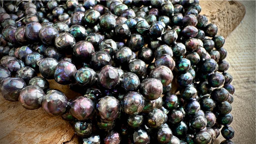 Freshwater Pearls - Faceted Cool-tone Peacock - 8mm - 16"