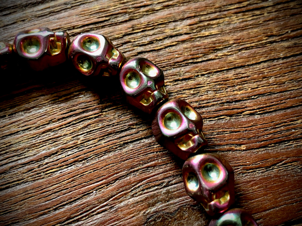 Hematite Electroplated Skulls Strand - 10mm x 8mm - 8"