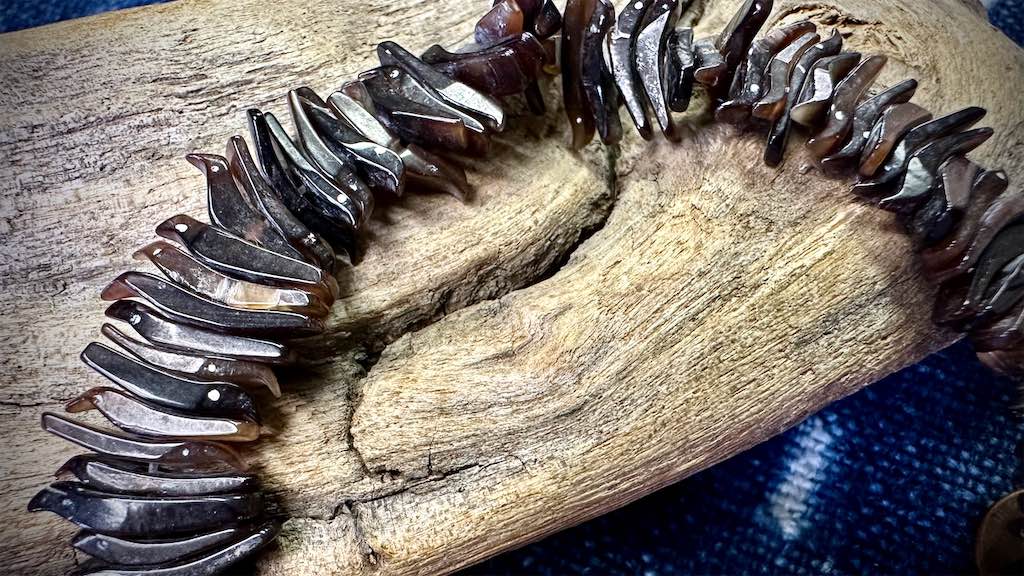 Horn Stick Bead Strand - 4mm x 15mm - Carved Birds - 9”