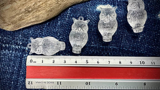 German Resin Bead Strand - Owls - Crystal Clear - 31mm x 15mm