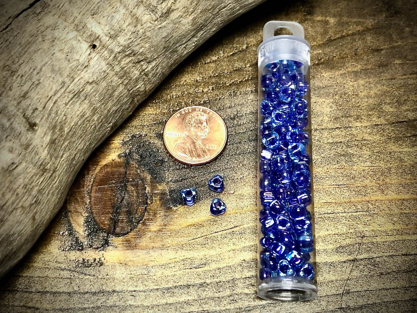 Miyuki Triangle Sparkling Violet Lined Aqua AB - 5/0