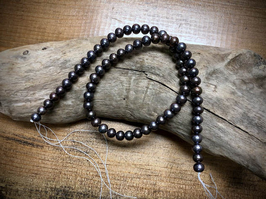 Old-Stock, Vintage Freshwater Pearls - 7mm - 16”