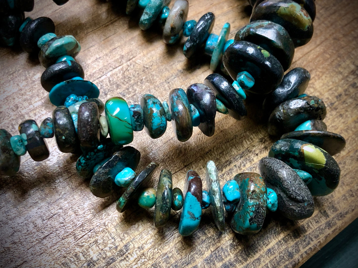 Graduated Turquoise Discs Bead Strand - 7mm to 24mm - 16"