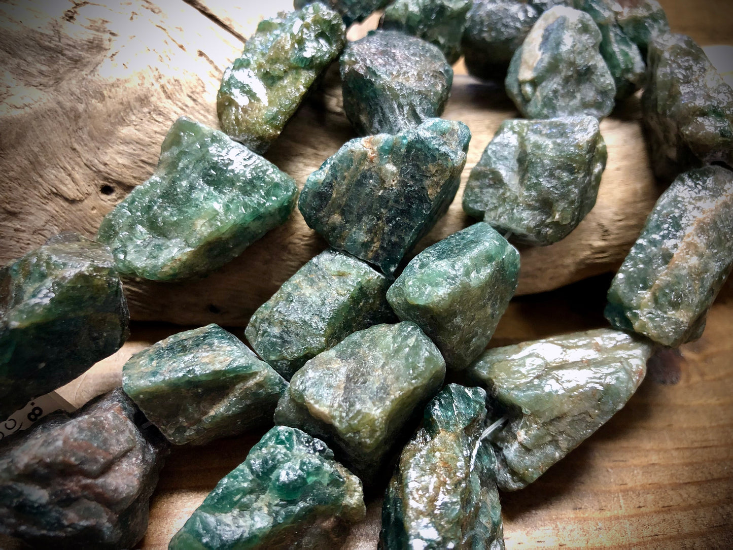 Rough Green Kyanite (Coated) - 20mm to 25mm - 15"