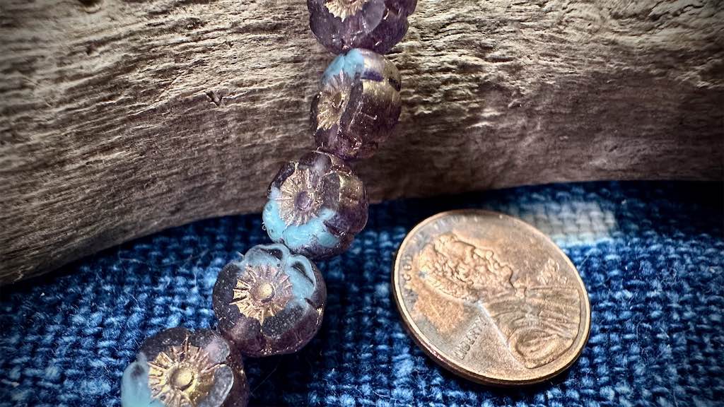 Czech Glass Bead Strand - Table-Cut Flowers - 9mm