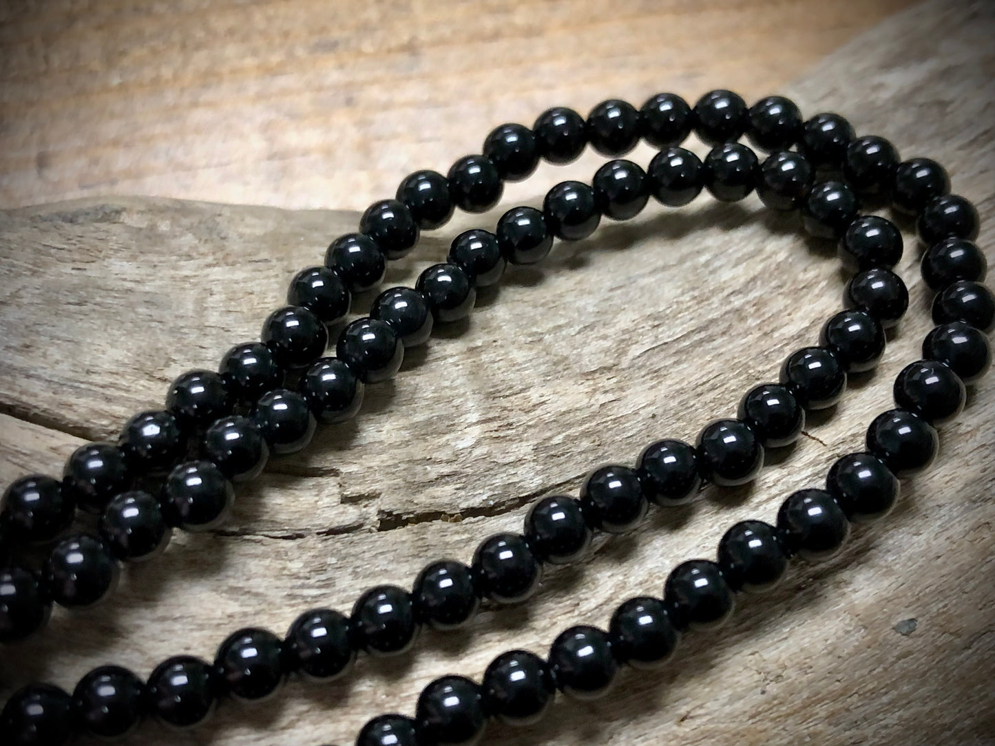 Black Onyx Rounds - 4mm - 15"