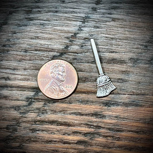 Halloween Charms - Broom