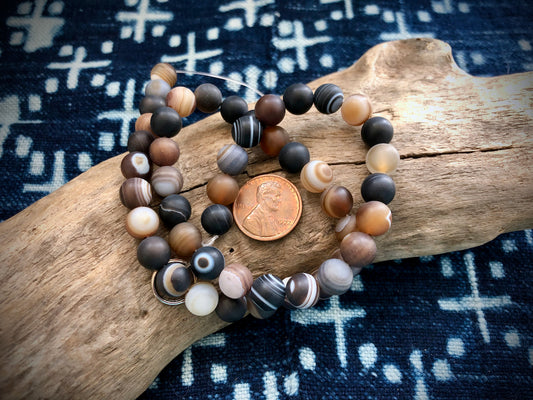 Botswana Agate - 8mm Rounds - 15” Strand