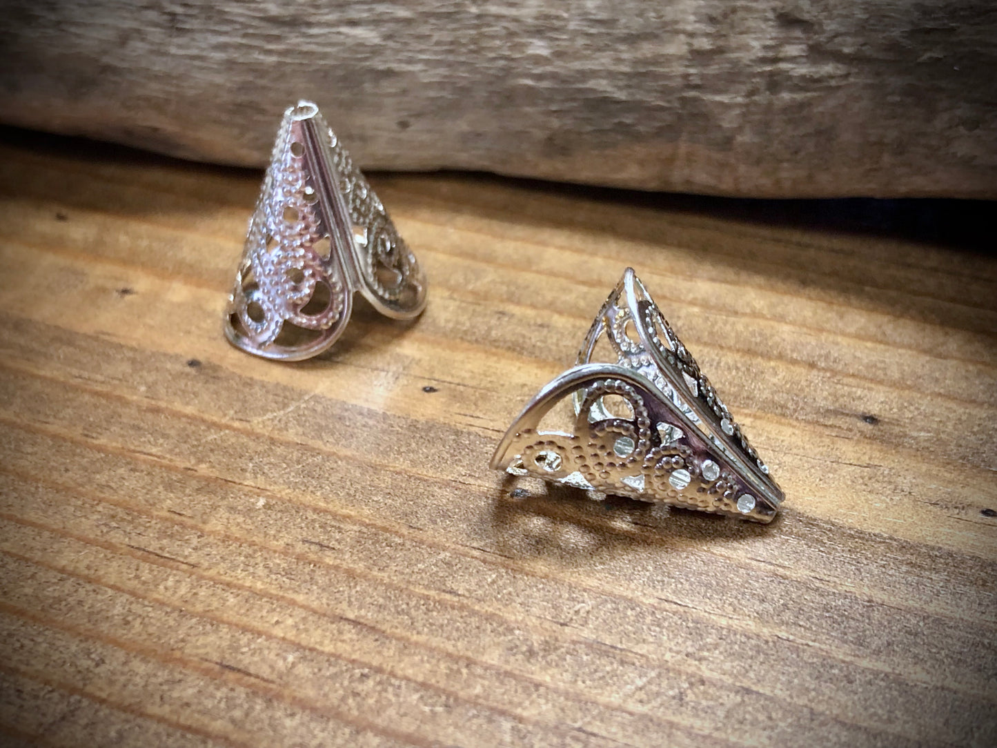 Filigree Bead Cone - 16mm x 16mm - Silver Tone