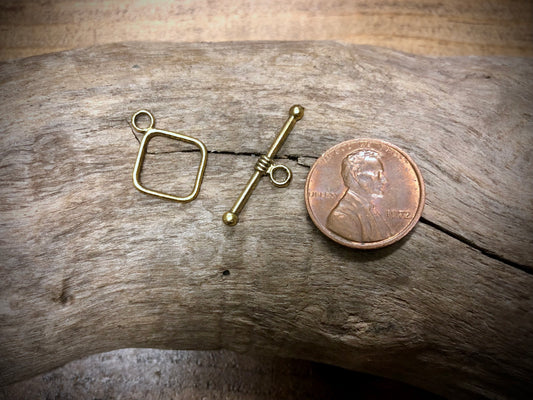 Rounded Square Toggle Set - Gold Tone