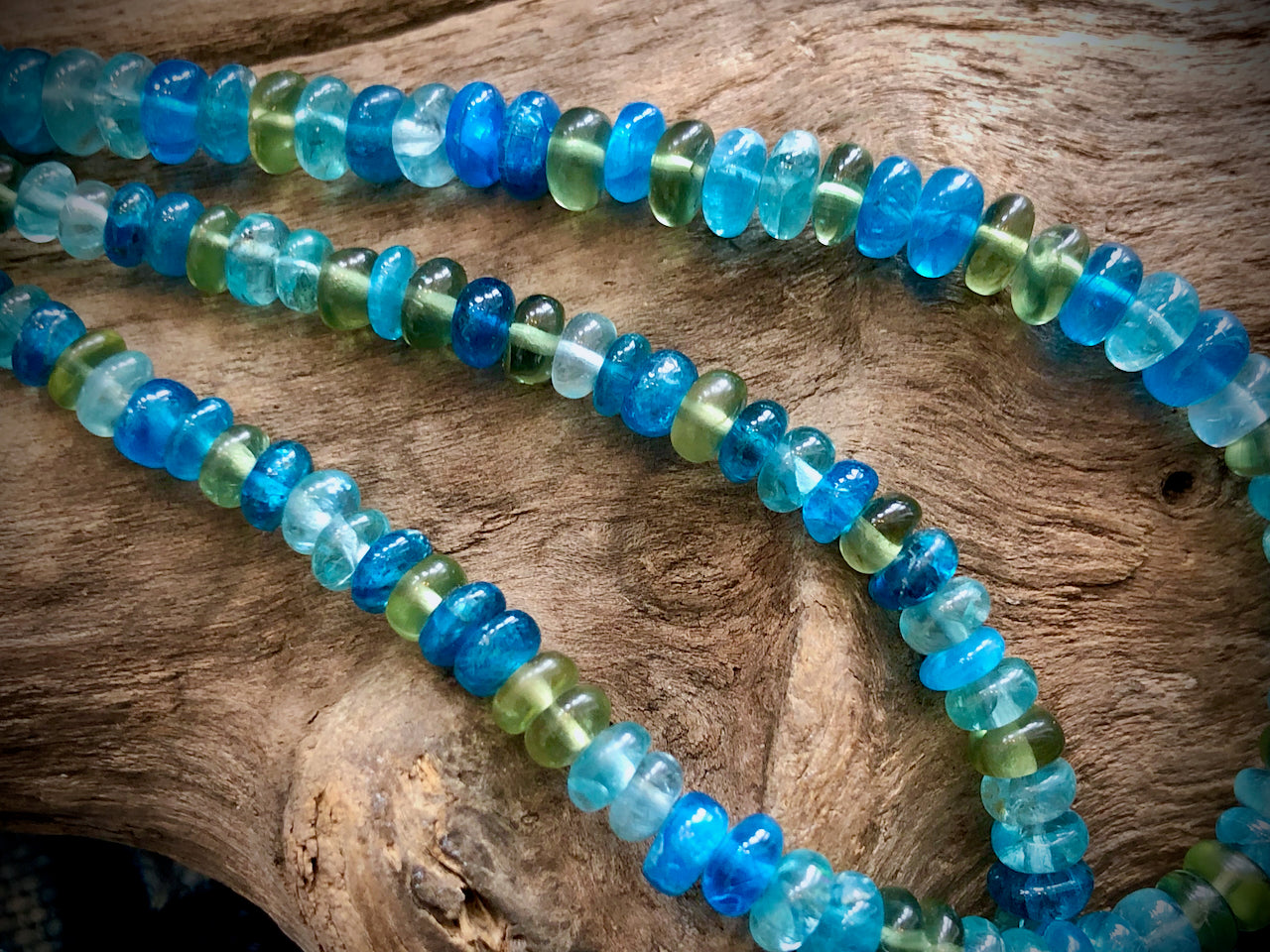 Graduated Apatite Smooth Rondelle Bead/Necklace Strand - 16"