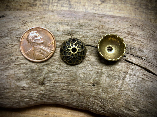 Chrysanthemum Bead Cap - Brass Tone