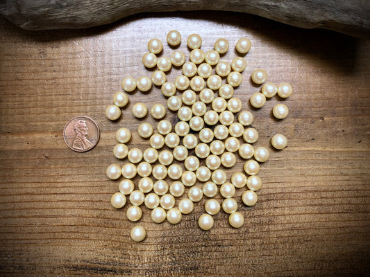 Vintage Japanese Buttercream Pearls - Undrilled Set