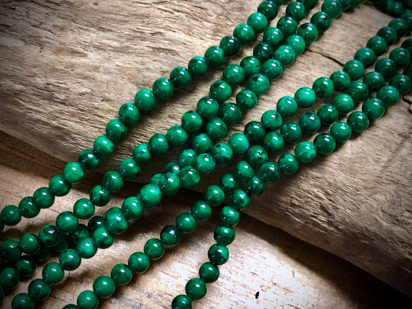 Dyed Jade Smooth Rounds - Green - 4mm - 15.5"