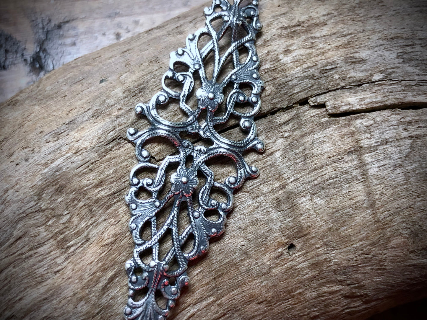 Filigree Diamond Finding - 63mm x 21mm