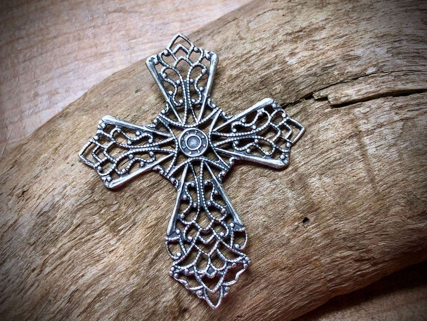 Filigree Cross Finding - 50mm x 41mm