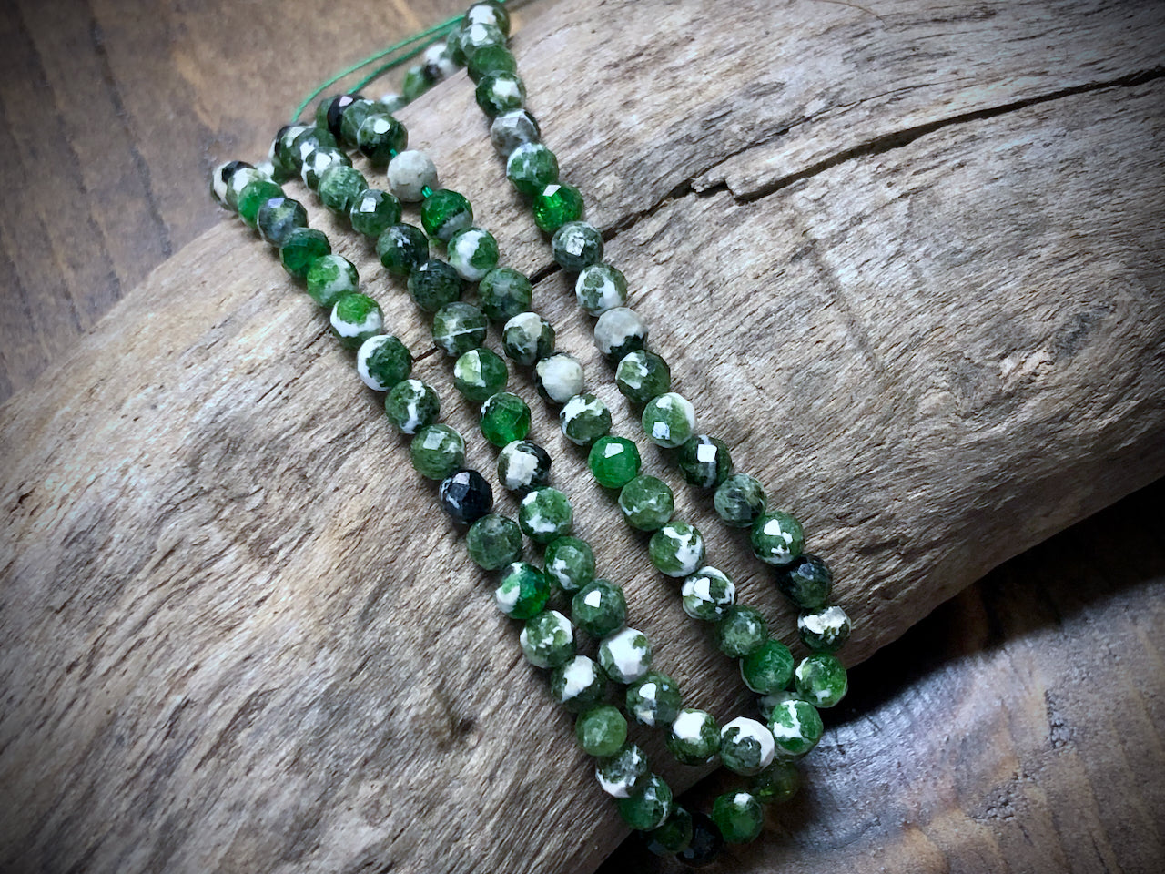 Diopside - 4mm - Faceted Diamond Cut Rounds