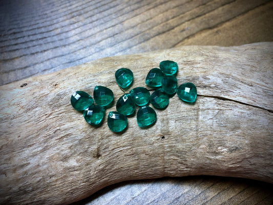 Vintage Czech Glass Faceted Briolette Bead - 9mm x 8mm - Emerald