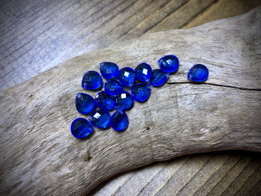 Vintage Czech Glass Faceted Briolette Bead - 9mm x 8mm - Sapphire