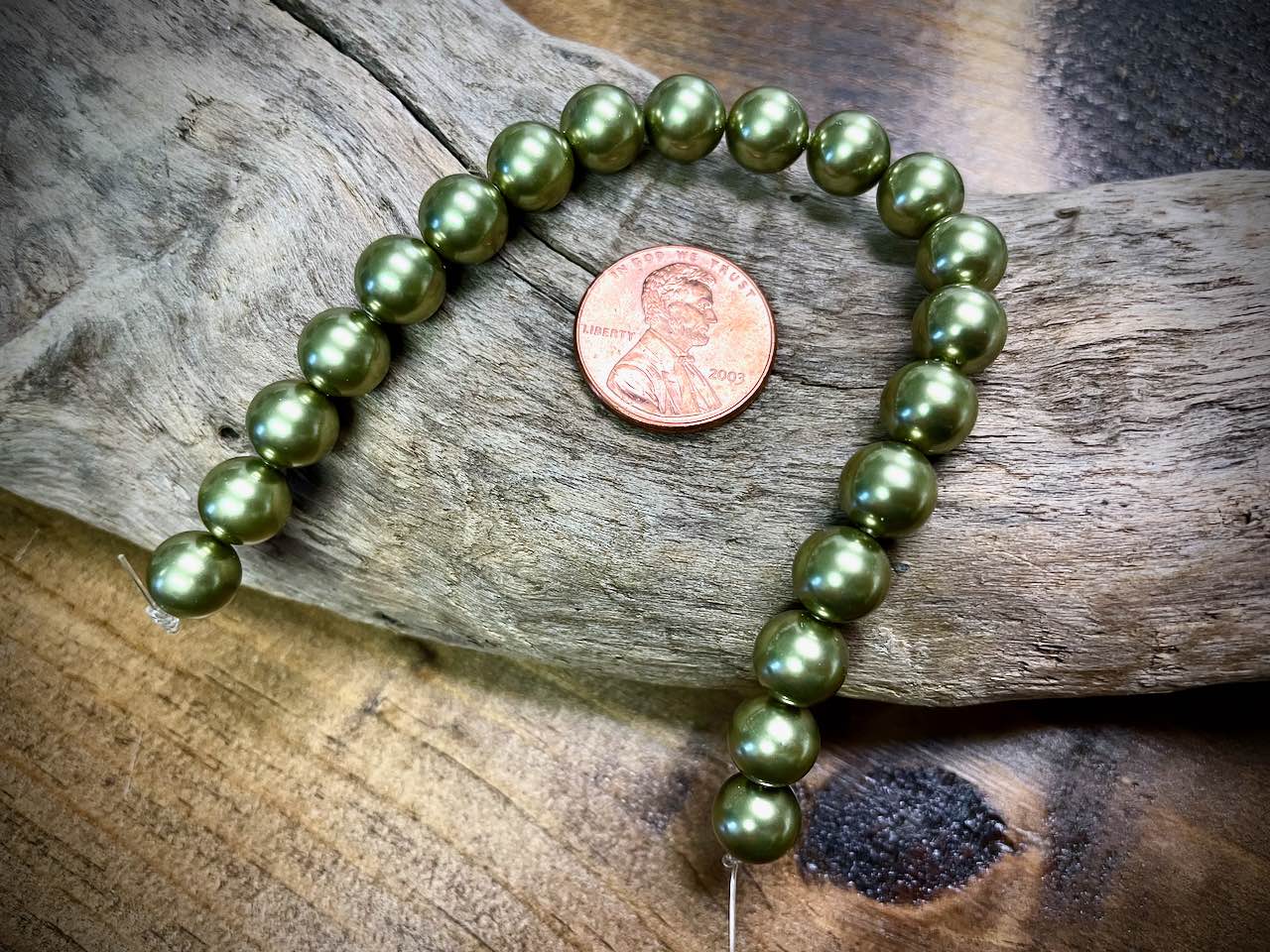 European Crystal Pearls - Light Green - 8mm - 20ct.
