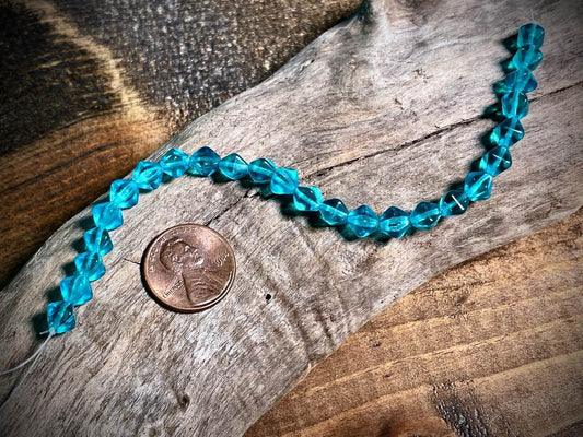 Lucerna Bicone Czech Glass Strand