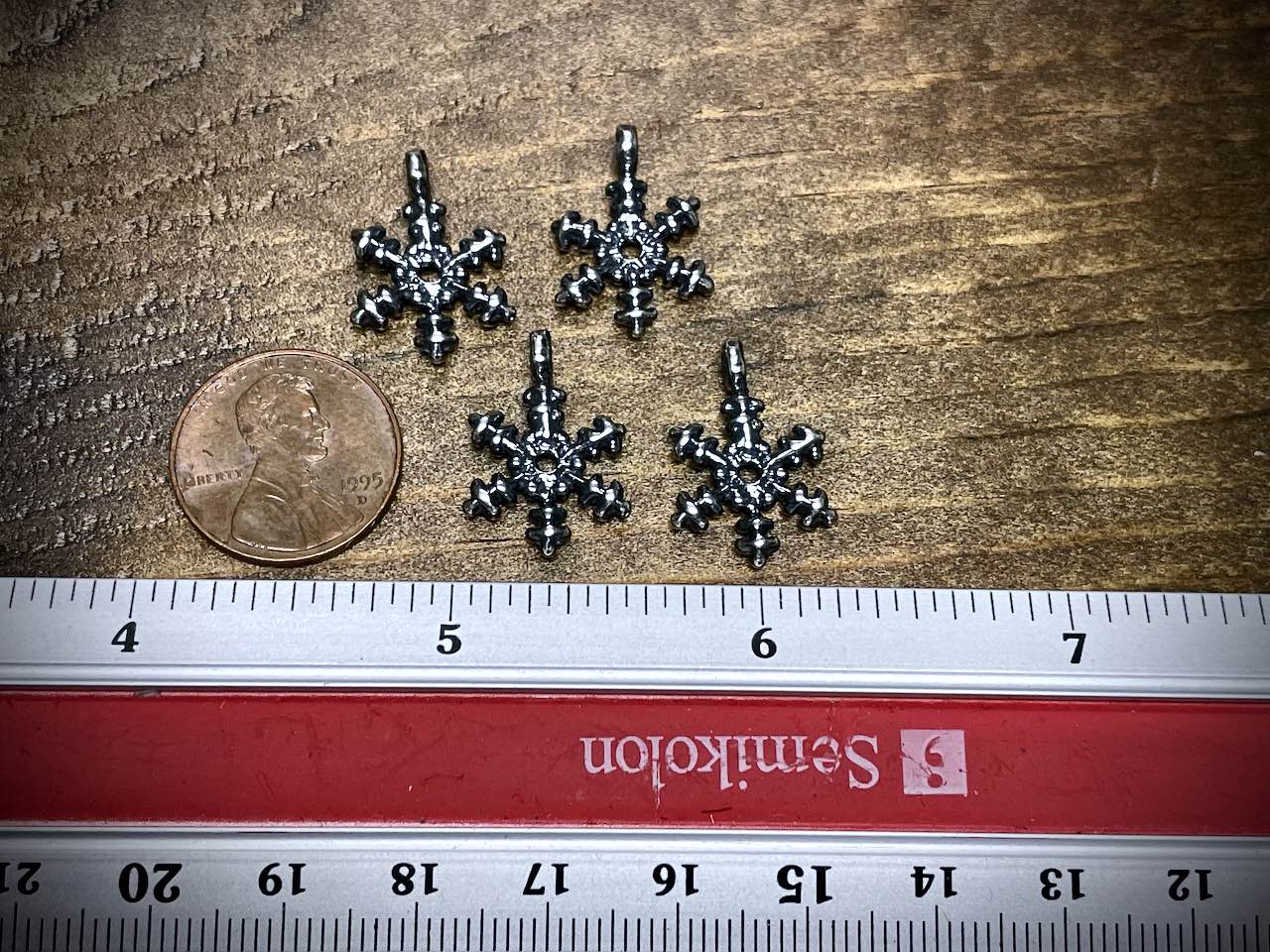 Silver Filled Snowflake Pendant/Charm