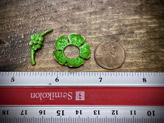 Emerald Patina Brass Poppy Flower Toggle Clasp