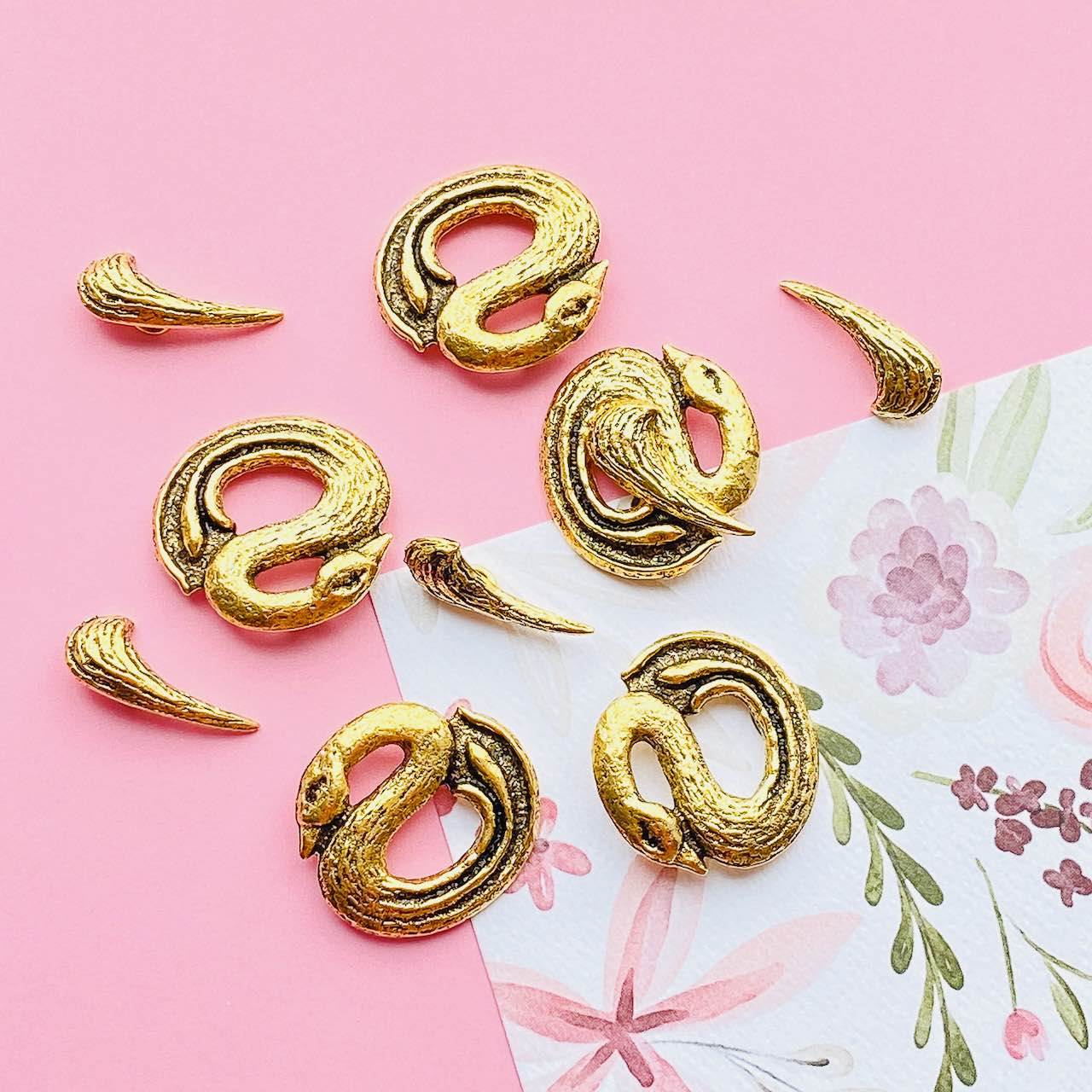 Allegory Gallery Pewter—Toggle Clasp—Swan