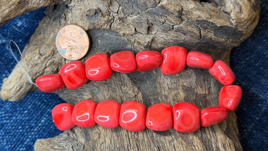 Vintage Czech Glass Bead Strand - Twisted Square - 15mm x 13mm - 8"