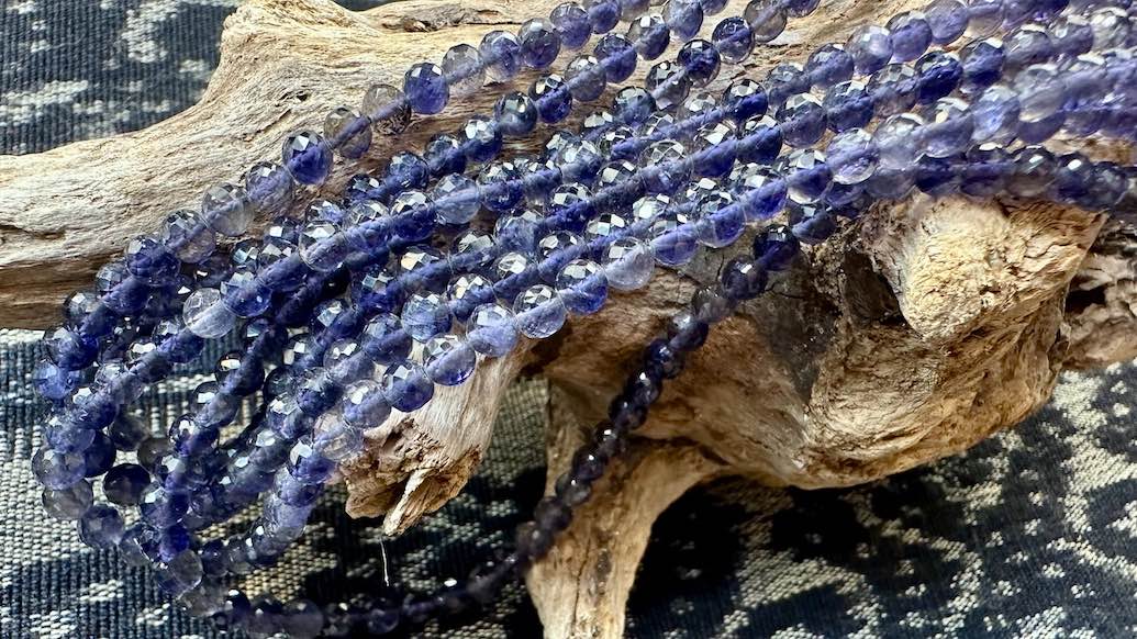 Iolite Bead Strand / Necklace - Graduated Faceted Rounds - 4mm - 5.5mm - 16”