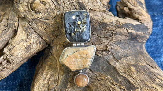 Vintage Sterling Silver Pendant / Pin