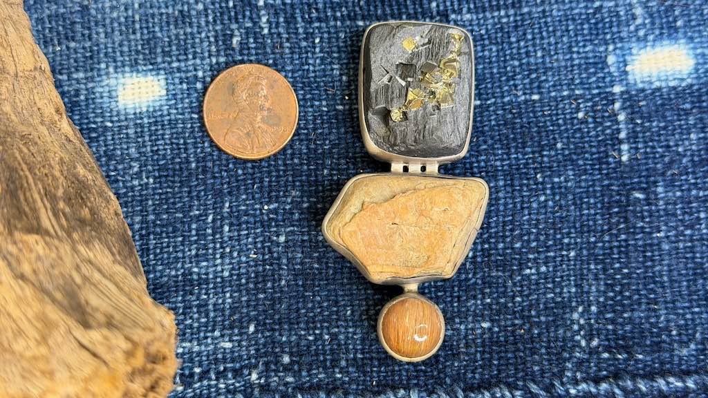 Vintage Sterling Silver Pendant / Pin