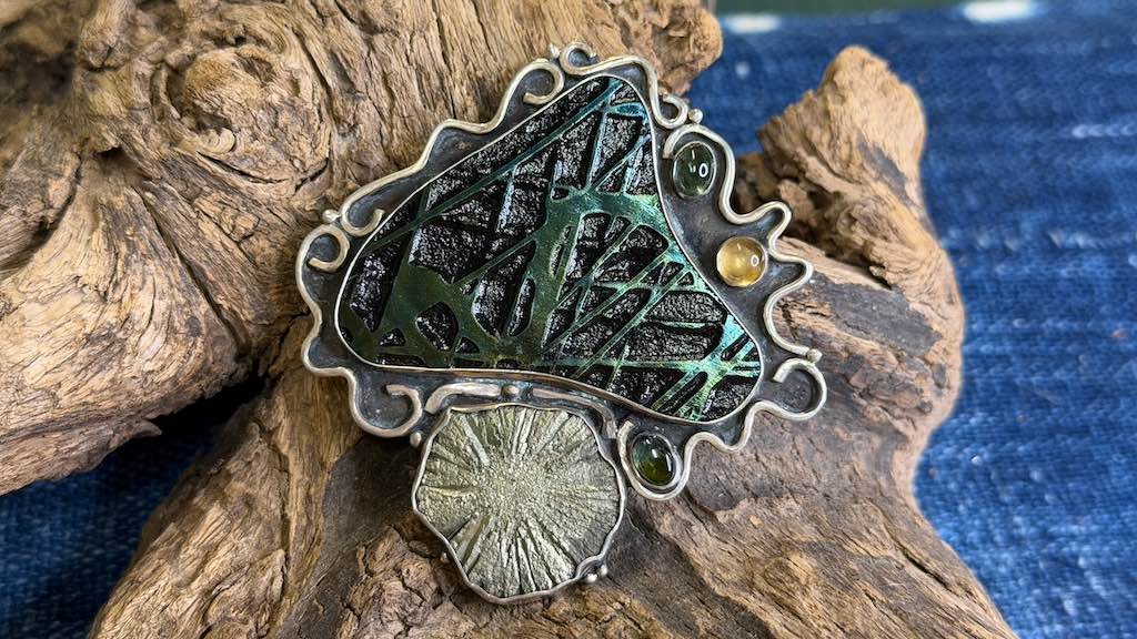 Vintage Sterling Silver Pin