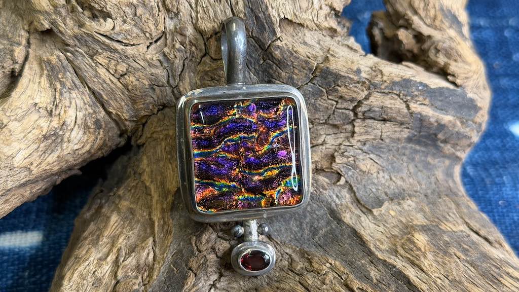 Vintage Sterling Silver Pendant